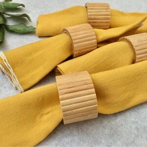 Vintage 70s Honey Gold Linen Table Napkins + Bamboo Wood Rings | Set of 4